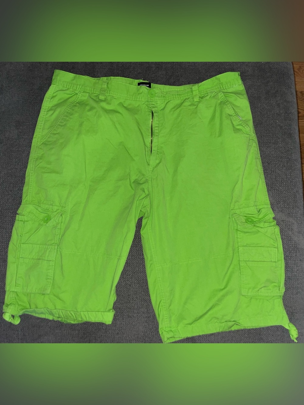 Henry & William Men's Lime Green Cargo Shorts size 44